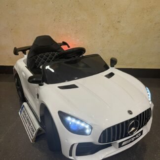 VENTA COCHE ELECTRICO PARA NIÑOS MERCEDES BENZ GTR BLANCO, 2X12V. INDA208-LEG6951253